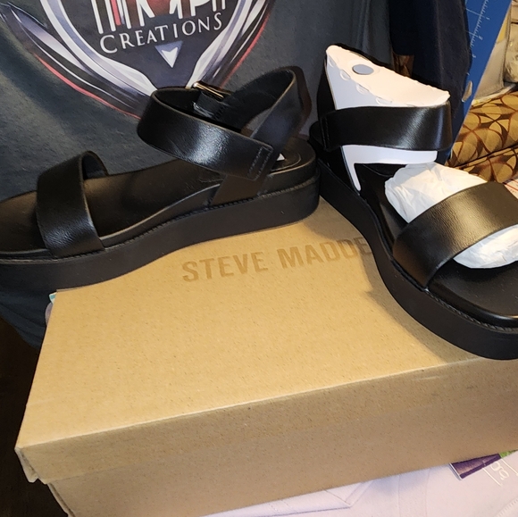 NWB, Lady's Black leather Steve Madden shoes 7.5 - Picture 4 of 6